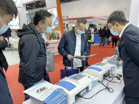 北京水展直击 连华科技以技术服务为核心引发现场围观热潮